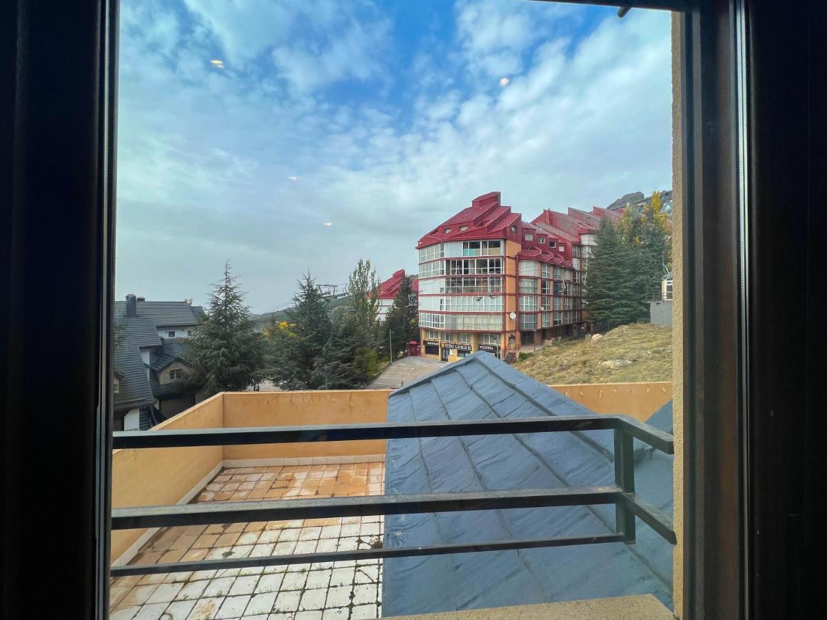 Apartamentos A Vivir Sierra Nevada 3000 Екстериор снимка